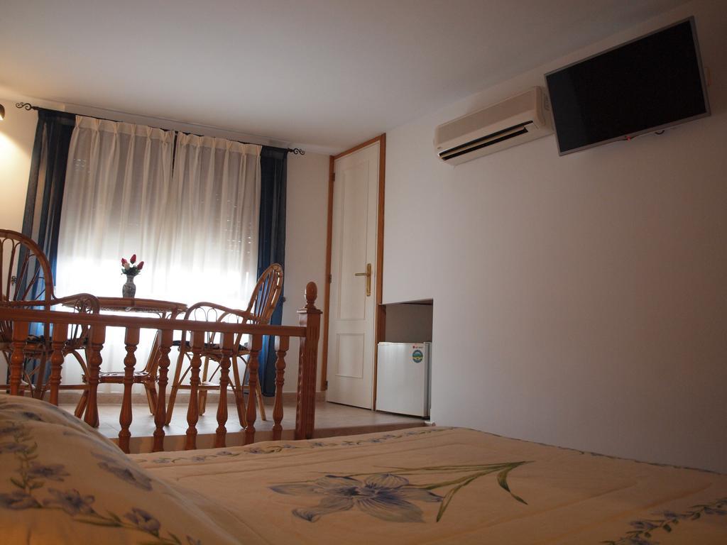 Hostal Yuste Garganta la Olla Exterior foto